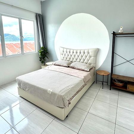Full Moon Apartment Kuah Bagian luar foto