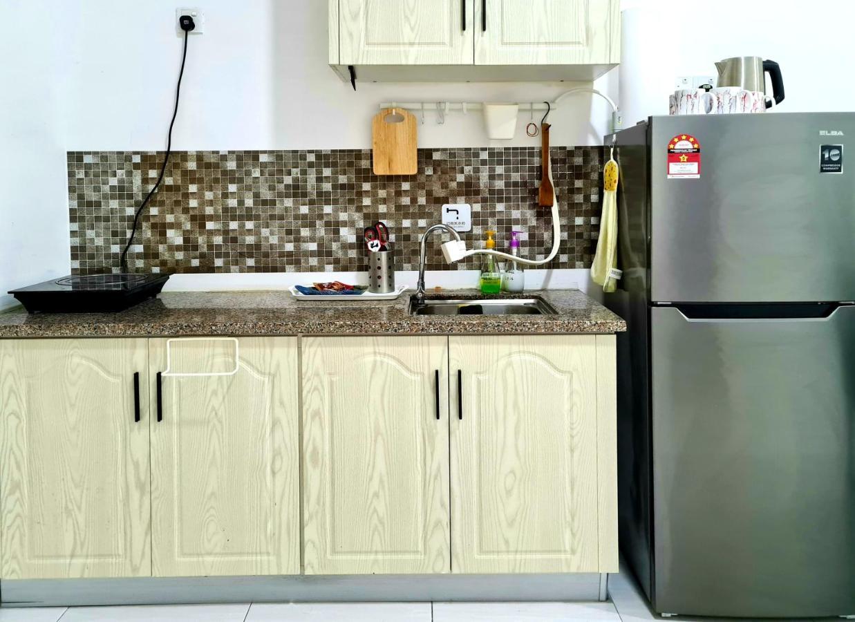 Full Moon Apartment Kuah Bagian luar foto