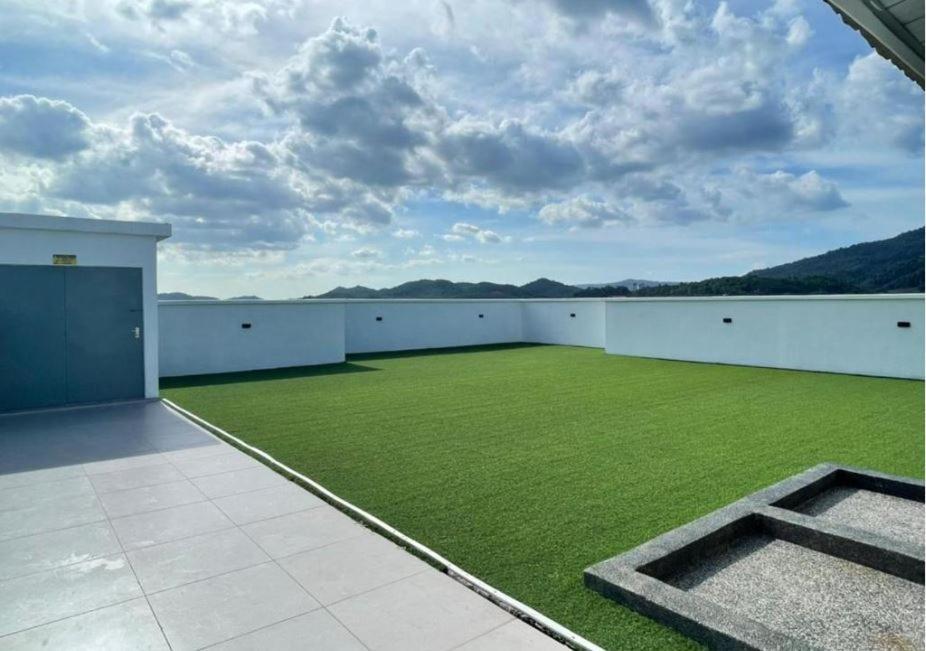 Full Moon Apartment Kuah Bagian luar foto