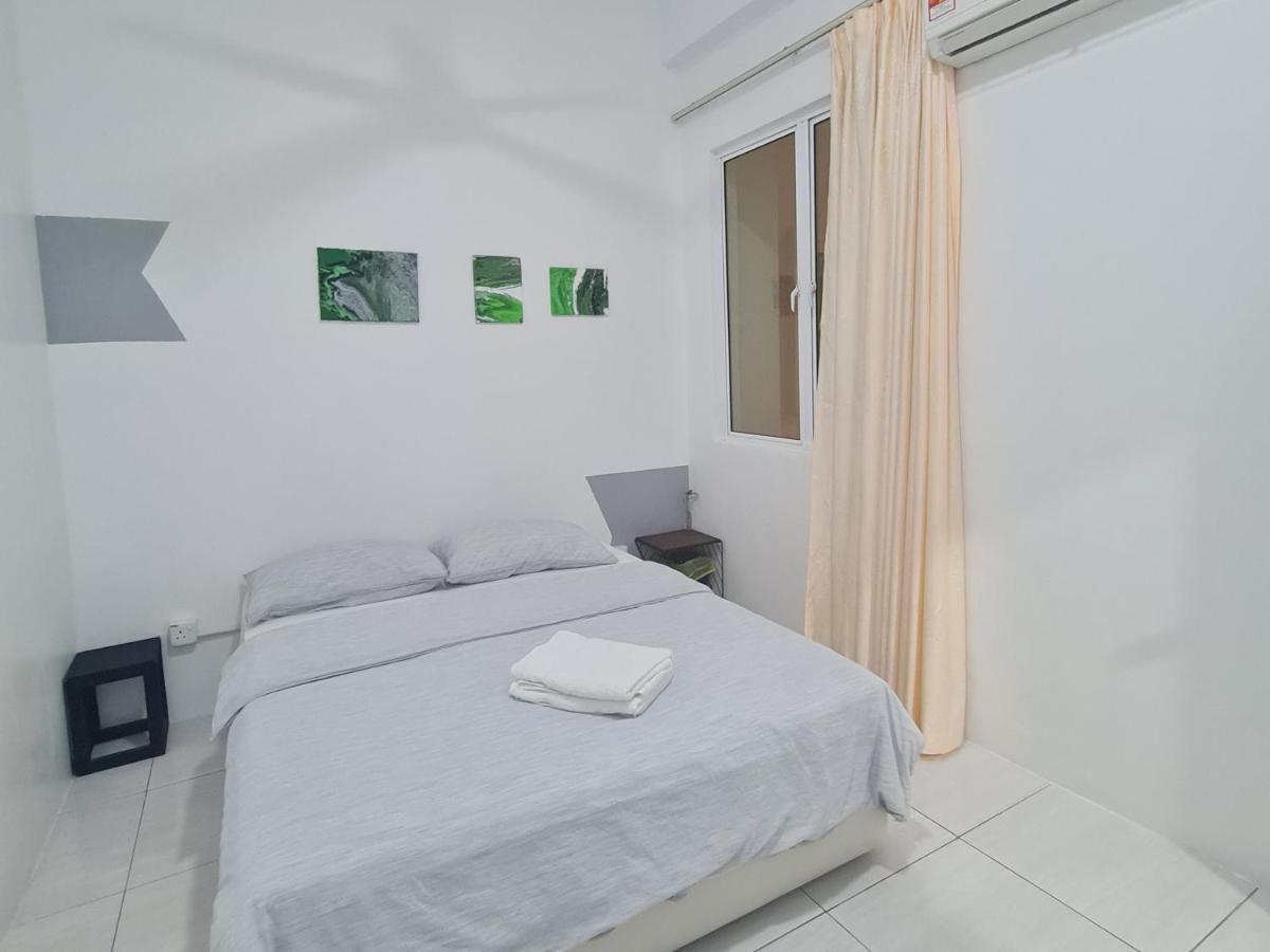 Full Moon Apartment Kuah Bagian luar foto